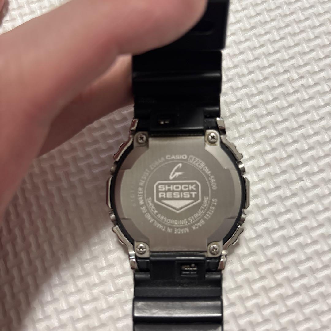 CASIO G-SHOCK GM-5600 腕時計 シルバー/ブラック