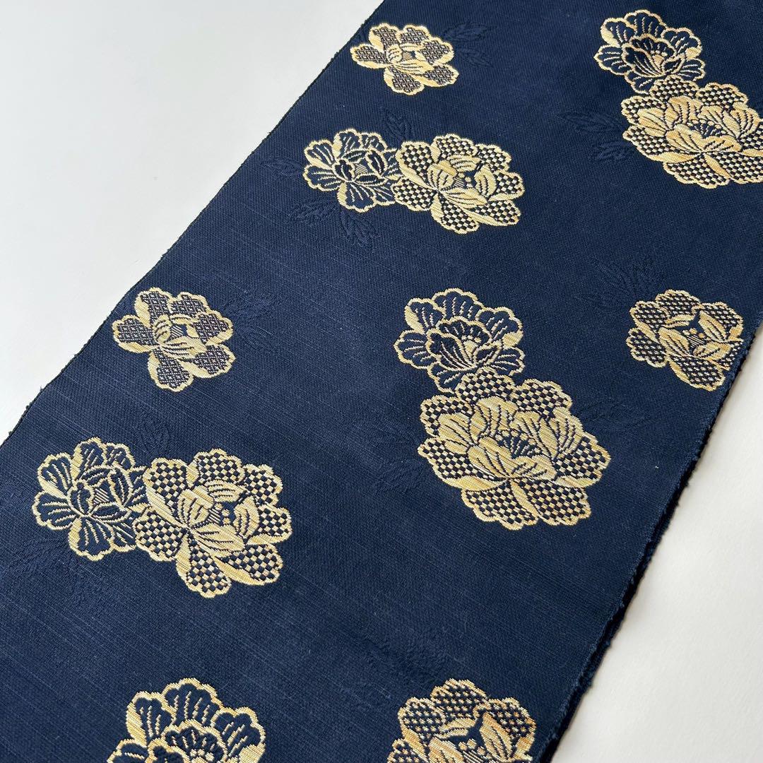 名古屋帯 紬 花柄 上品 素敵なデザイン 八寸 正絹 T-5879