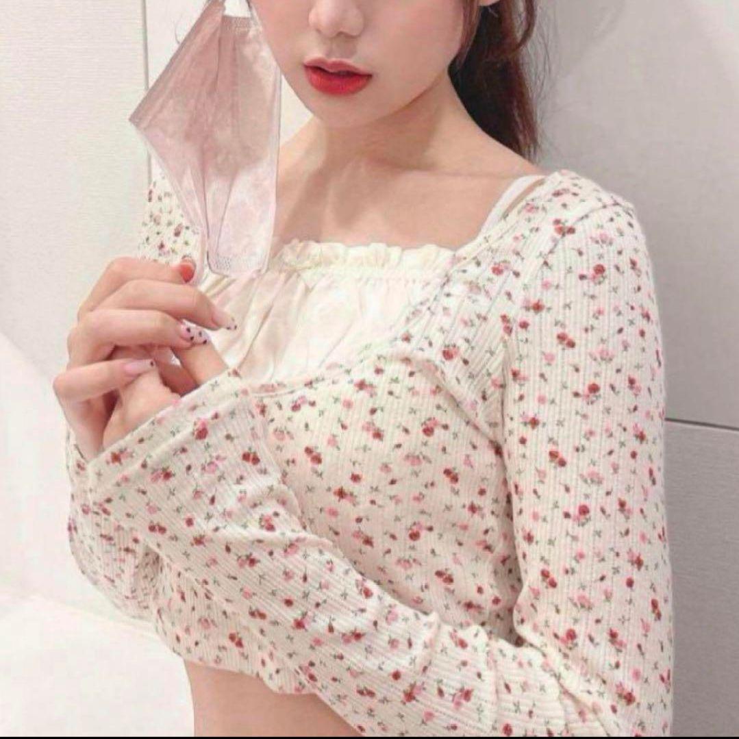 épine 　U cut frill layered rib tops 花柄