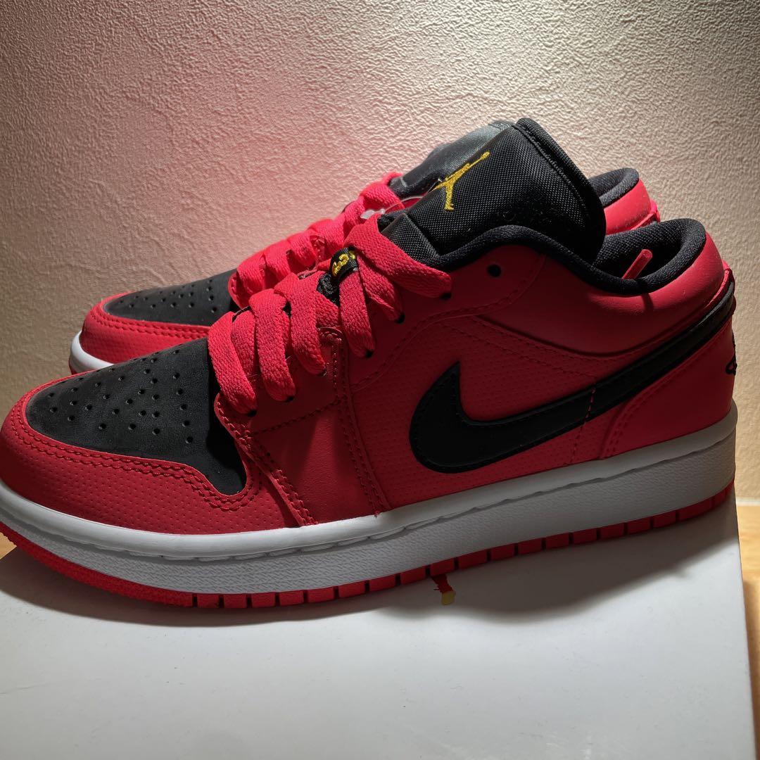 新品未使用タグ付き NIKE AJ1 LOW
