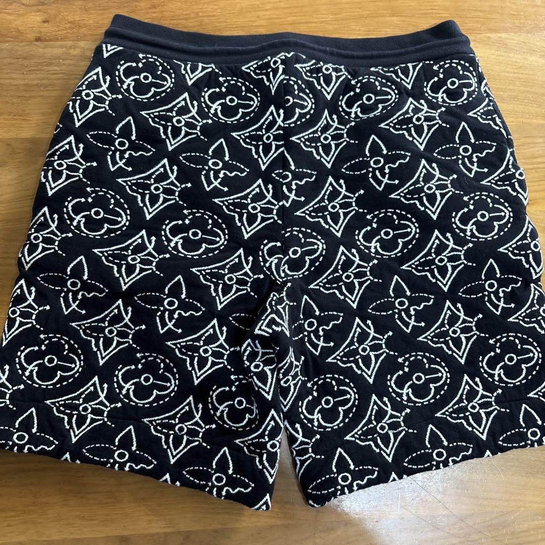 LOUIS VUITTON ショートパンツ