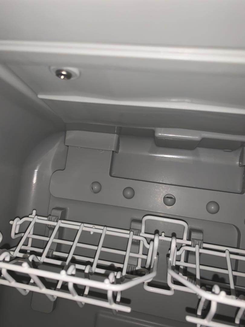 2023年製　パナソニック 電気食器洗い乾燥機 NP-TSK1-W