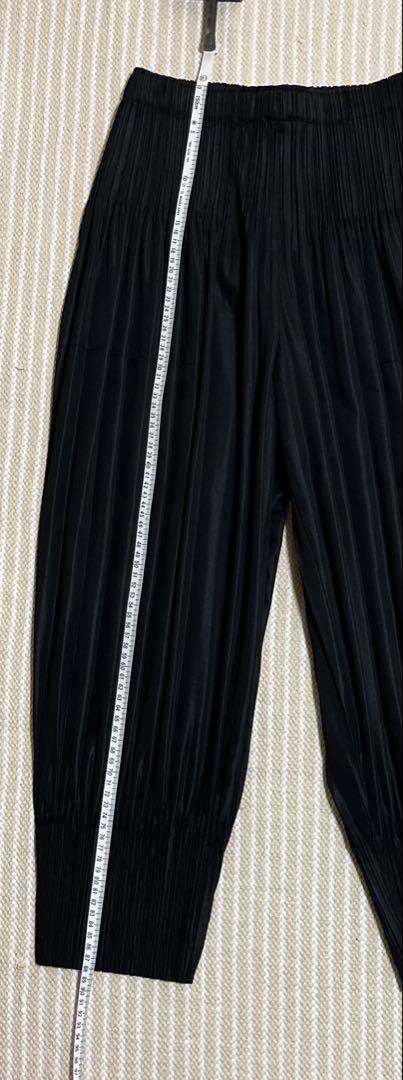 PLEATS PLEASE イッセイミヤケ　プリーツパンツ　サイズ3