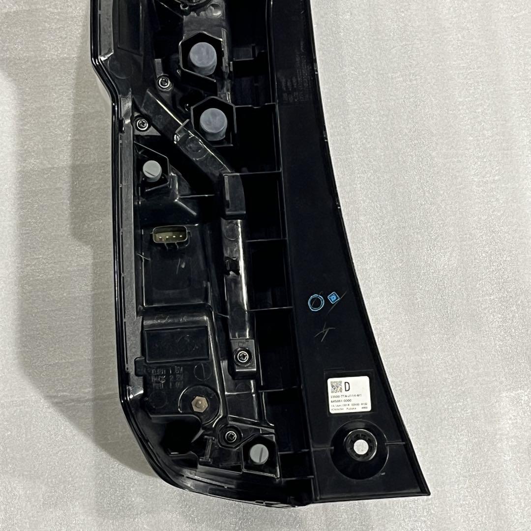 N-BOX カスタム JF3 JF4 純正 LEDテールランプ 右