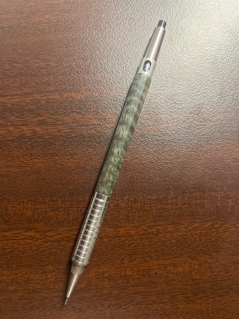 pg5カスタム目立った傷や汚れなし