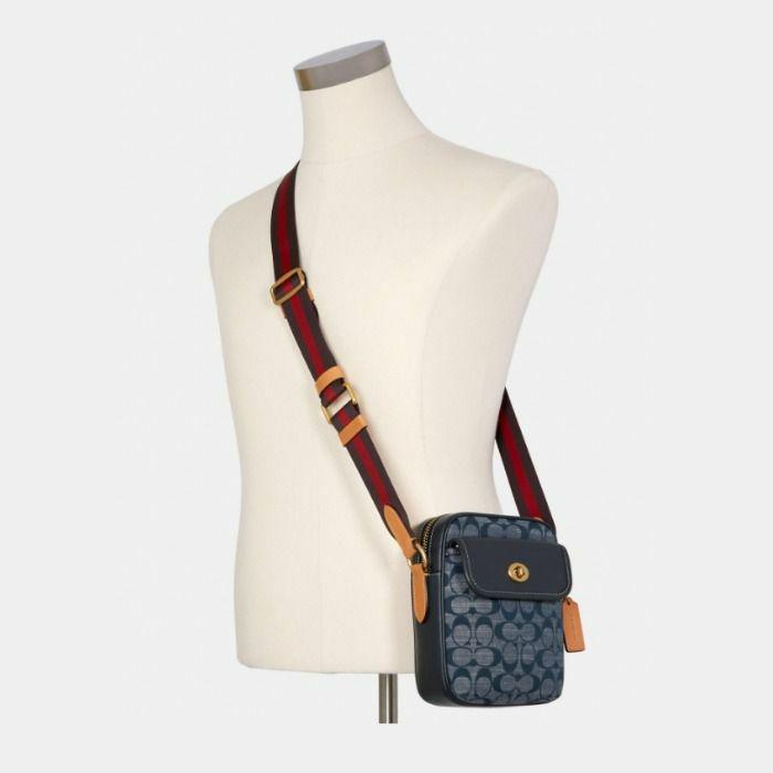 最新品定番 極美品 COACH ショルダーバッグ クロスボディ デニム ターンロック AzLt0-m33558350820 豊富な人気SALE