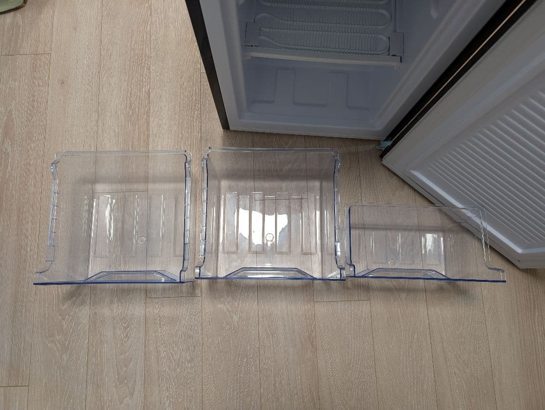 アイリスオーヤマ　ノンフロン冷凍庫　60L