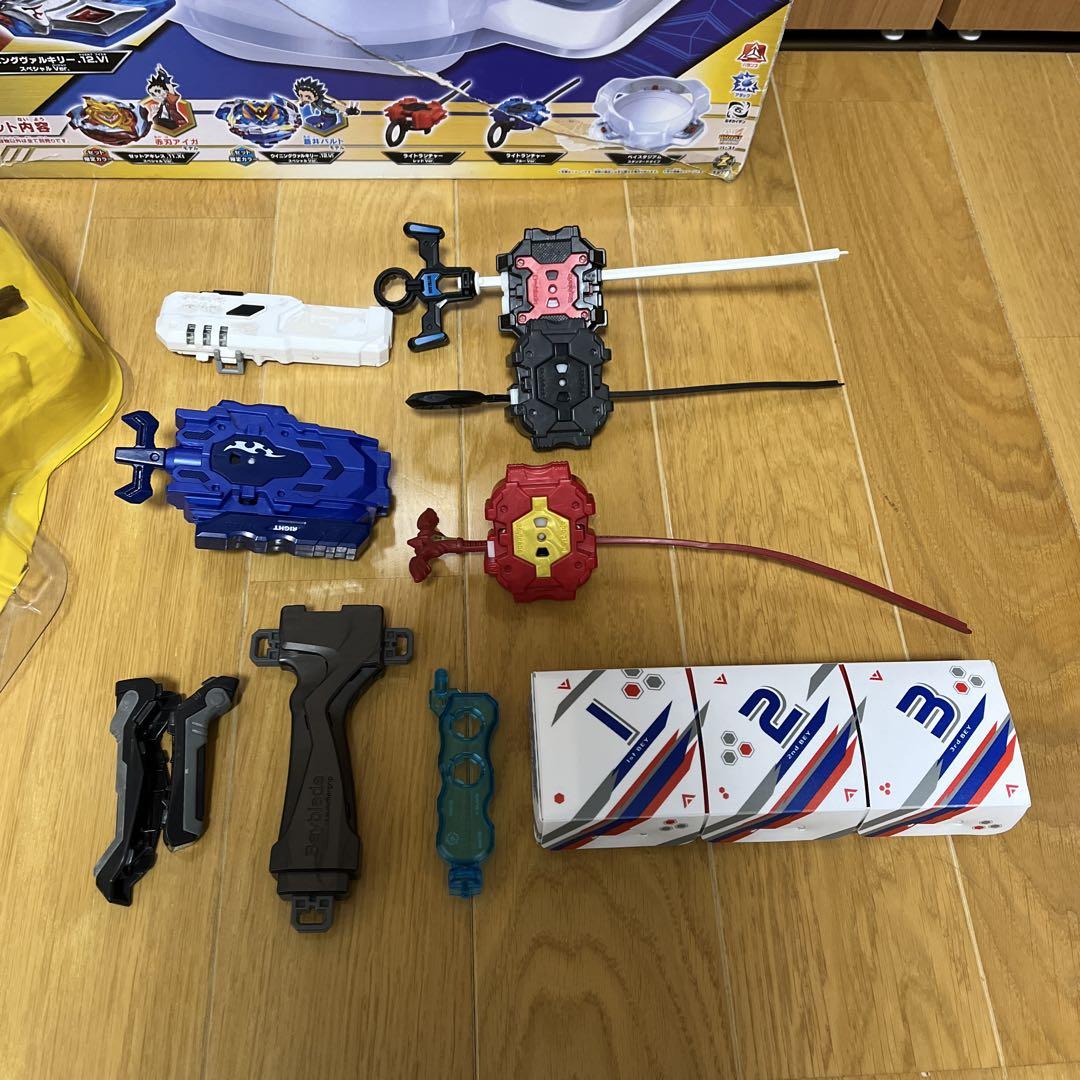 ベイブレードバースト　超Z対戦セット　まとめ売り　スタジアム　ランチャー ベイブレードバースト 超Z対戦セット まとめ売り スタジアム