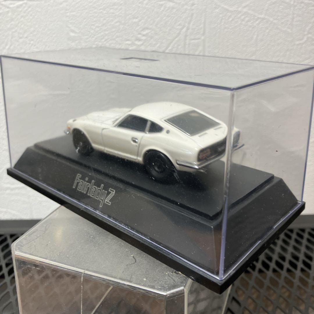 フェアレディZ S30 240Zダットサン 旧車 ダイキャストミニカー 1/43