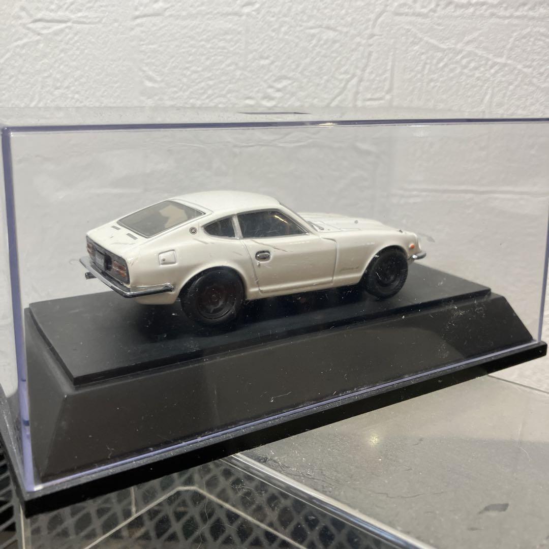 フェアレディZ S30 240Zダットサン 旧車 ダイキャストミニカー 1/43