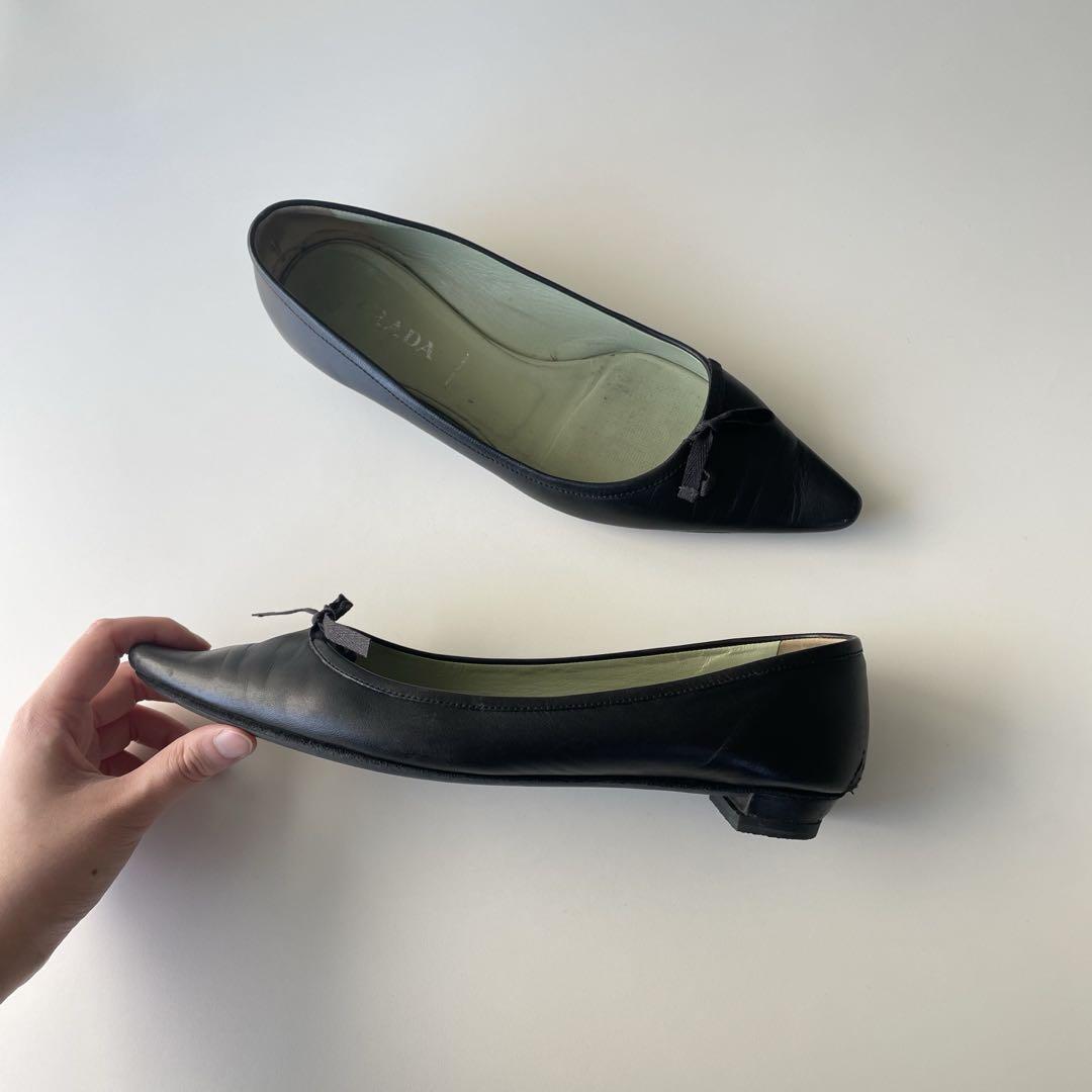 【K】PRADA Leather Low Heels