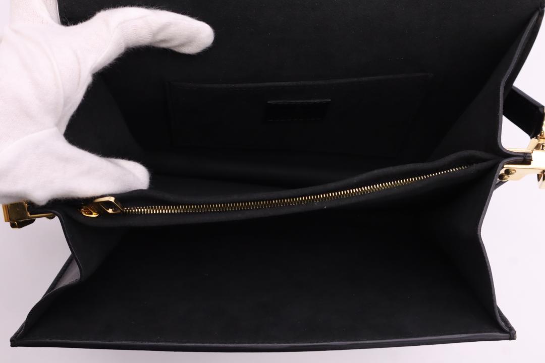 LOUIS VUITTON ショルダーバッグ LVロック ドーフィーヌMM 黒