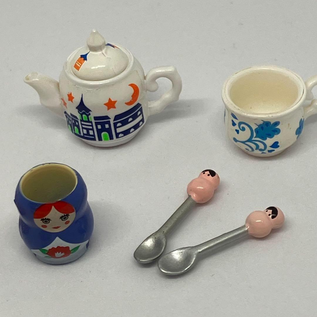 リーメント ぷちかわキッチン 8.ロシアングッズでティータイム