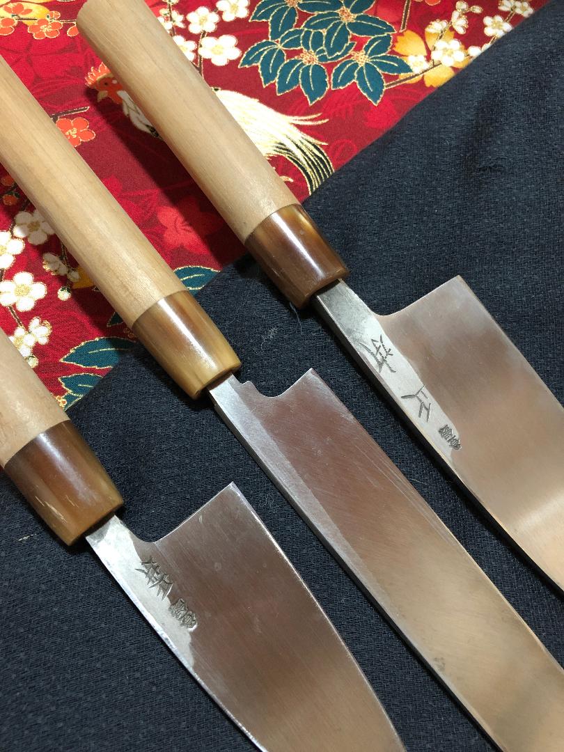 【研ぎ済み】青鋼・手打ち　本水牛口　多聞刃　出刃包丁　和包丁　ナイフ　料理　釣り 中古美品・研ぎ済み】【青鋼・本水牛口】 多聞刃 出刃包丁 和包丁