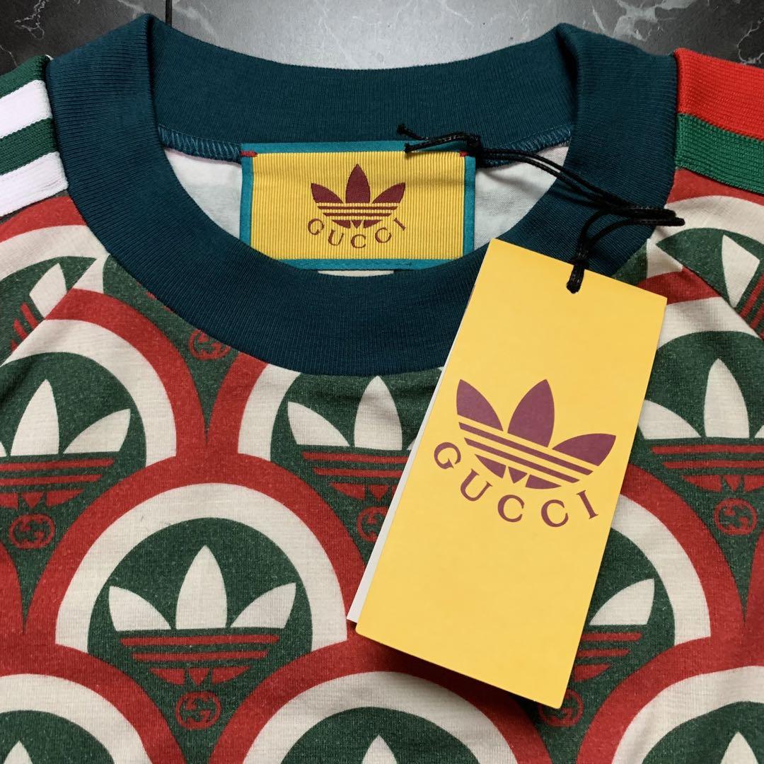 【国内即発】GUCCI×adidasロゴ半袖Tシャツ 548334 ギフト包装可 新品 限定 コラボ adidas x Gucci トレフォイルプリントTシャツS
