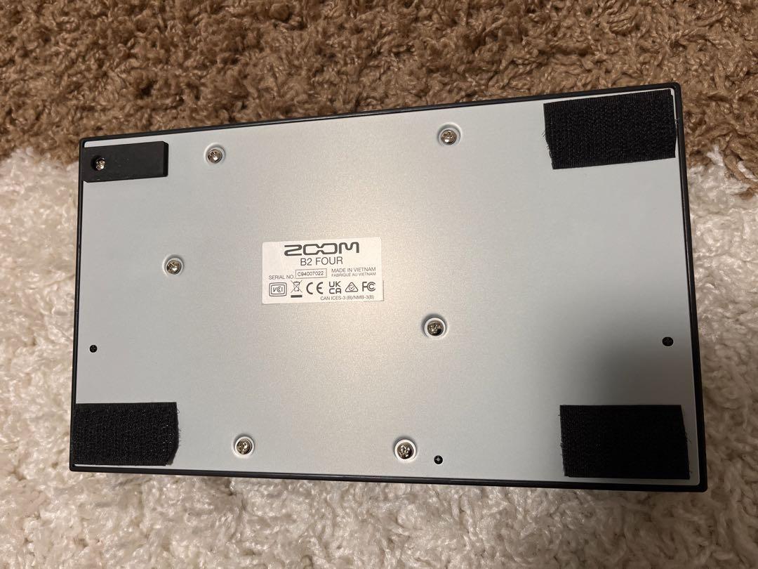 zoom B2 four ベース用