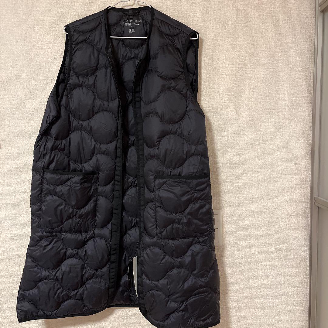 新品 セオリーとユニクロのコラボ ダウンベスト