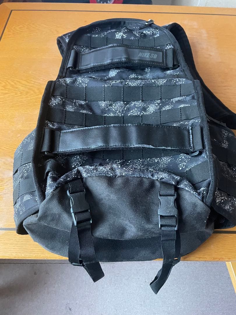 NIKE SB  ナイキ　バックパック　26L オマケ付き！良品！まもなく終了！
