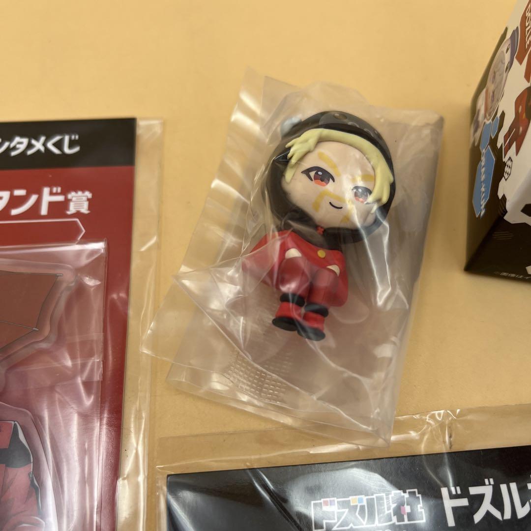 ドズル社 エンタメくじ すわりんこ アクリルスタンド 缶バッジ