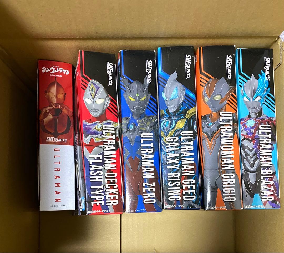 訳あり特価　フィギュアーツ　ウルトラマン