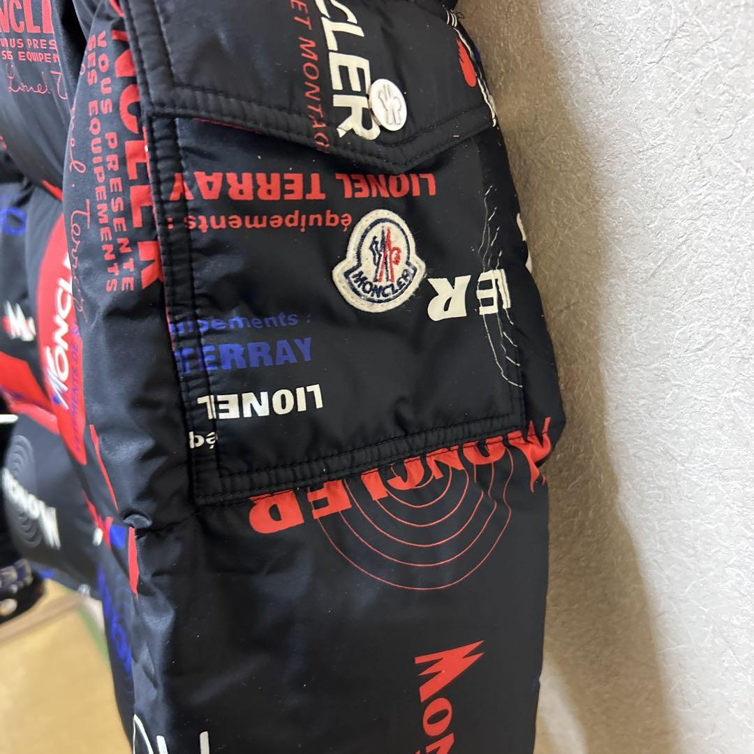 ダウンジャケット
