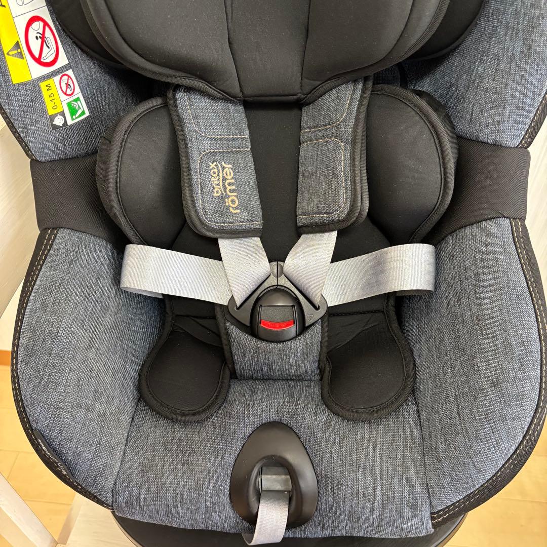 【美品❣️送料無料❣】 ブリタックスレーマー デュアルフィックス i-SIZE 【美品❣️送料無料❣】 ブリタックスレーマー デュアルフィックス i-SIZE