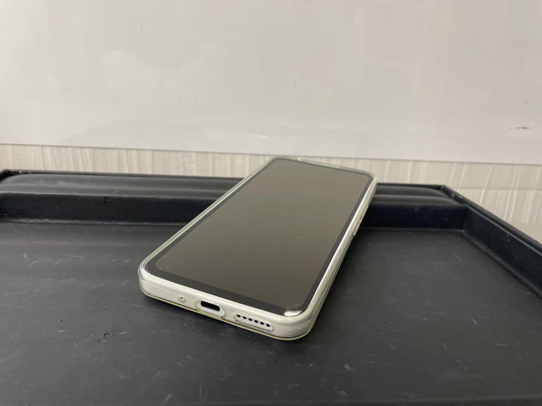 極美品　SIMフリー　ワイモバイル　Libero 5G III ホワイト　本体
