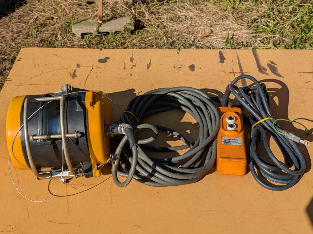RYOBI ウインチ WI-61C 吊荷60kg 揚程14m ワイヤロープ無し京セラ インダストリアルツールズ
