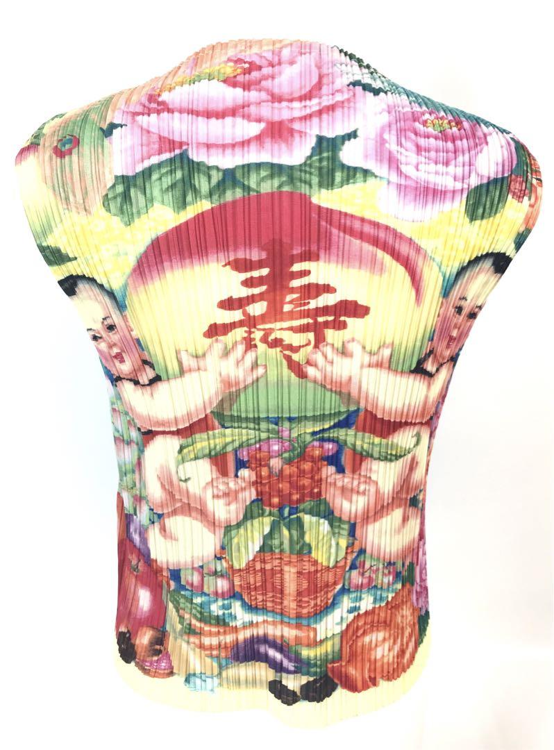 PLEATS PLEASE 中国風柄 柄物 ベスト トップス
