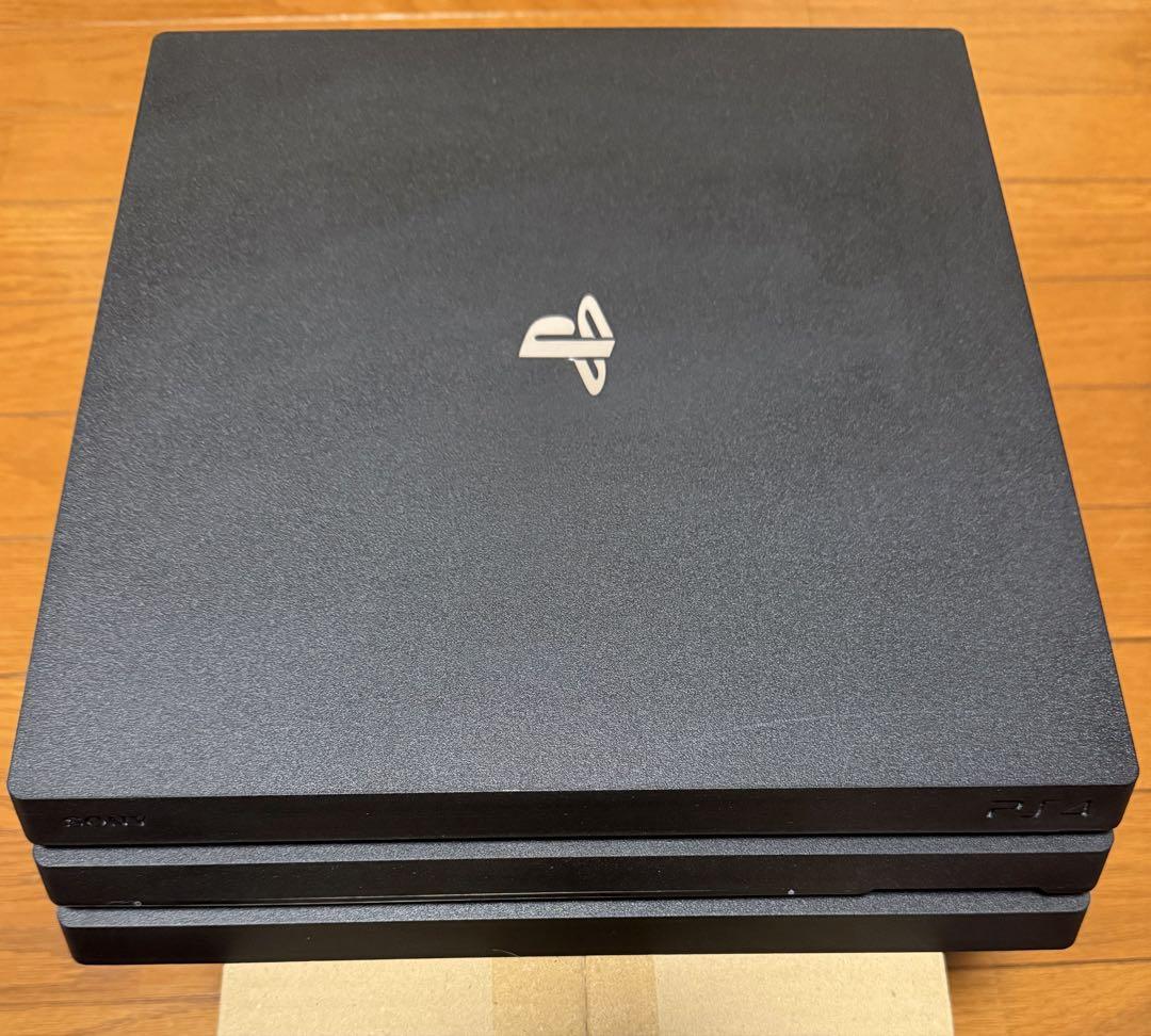 「巴専用」PlayStation 4 本体 CUH-7200B