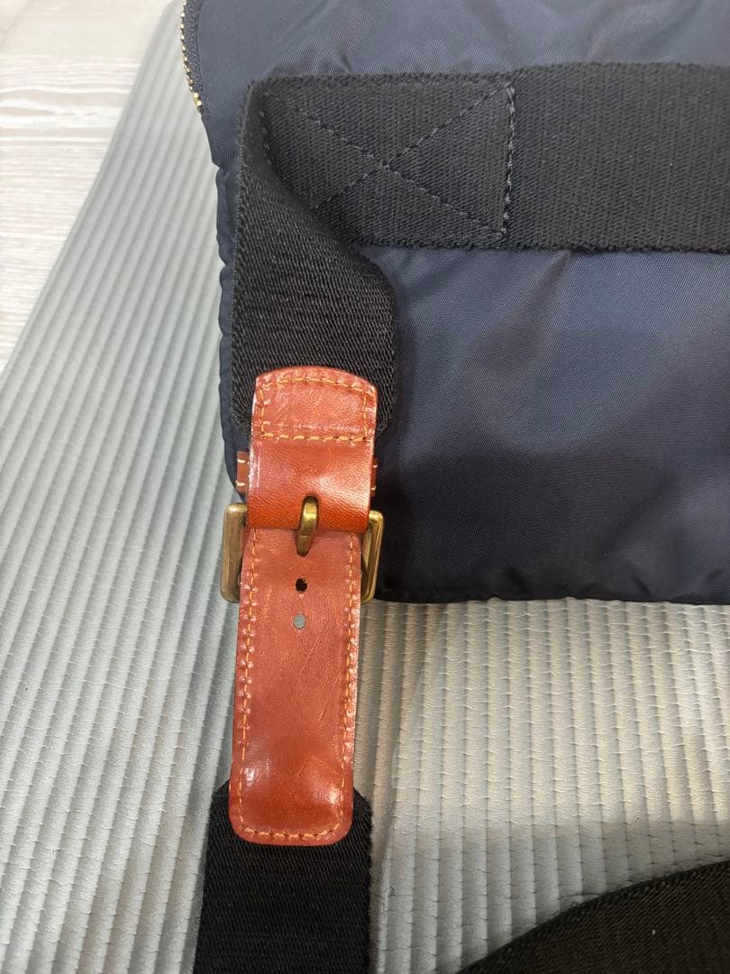 Felisi フェリージ ショルダーバック ボディバッグ ネイビー