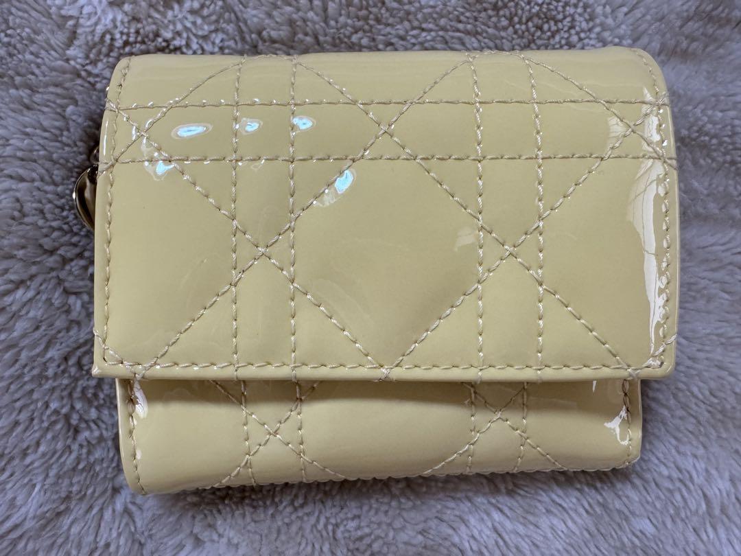 LadyDior ロータスウォレット カナージュ パテントカーフスキン