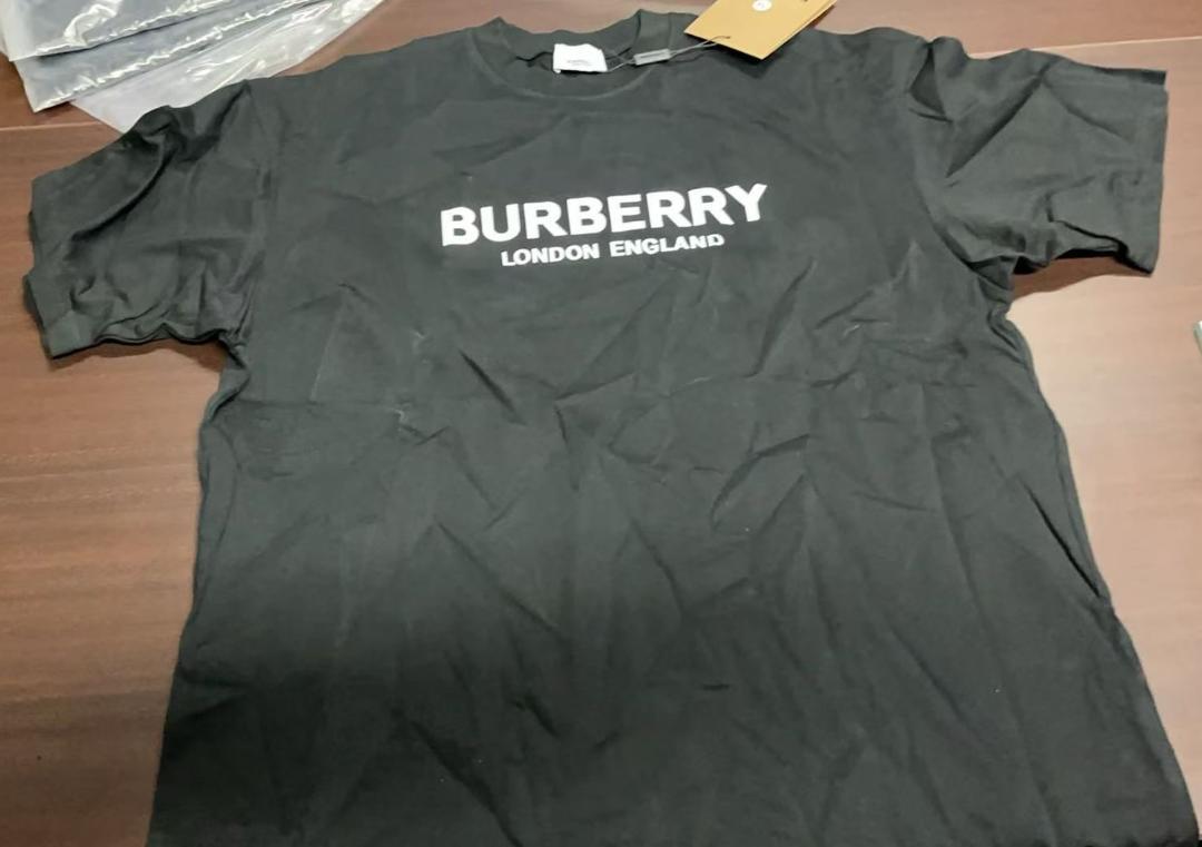 BURBERRY ブラック Tシャツ