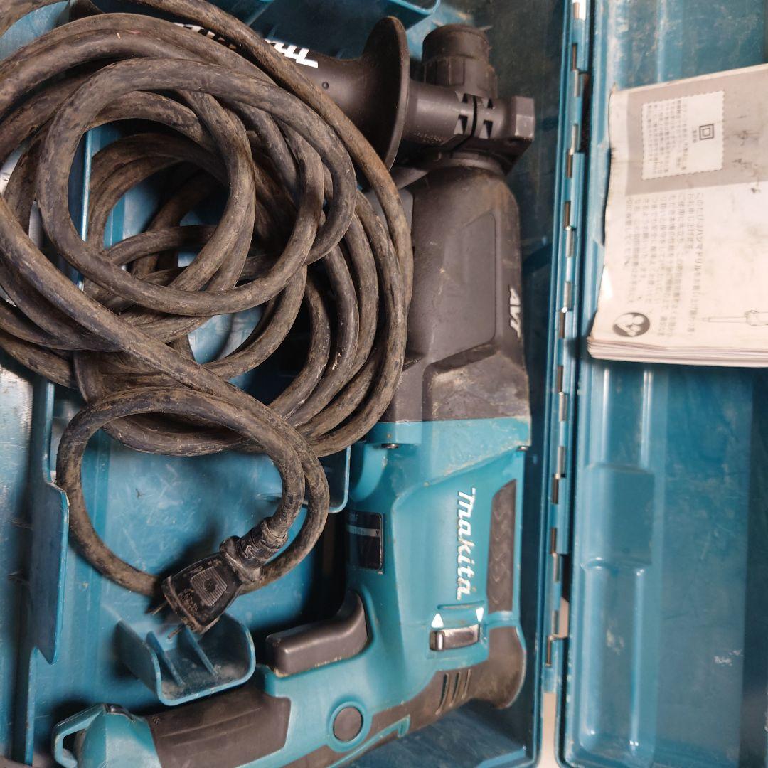 Makita HR2611F 電動ハンマー ドリルケース付き Makita HR2611F 電動ハンマー ドリルケース付き