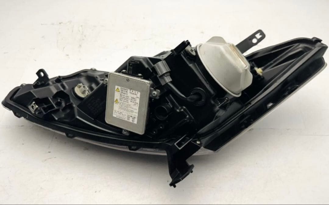 フリード FREED GB3 GB4 前期 ヘッドライト 右 100-22838