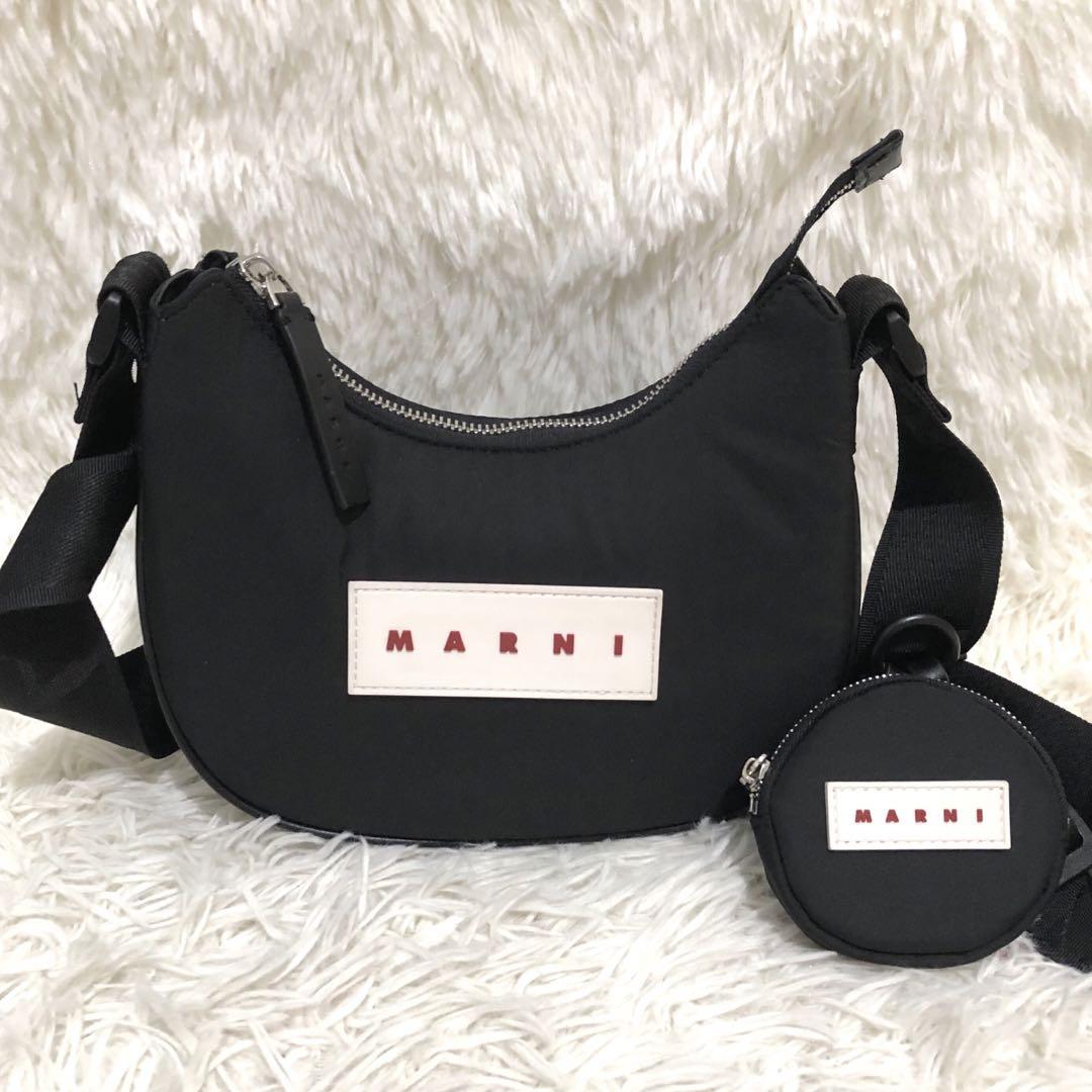 新品同様✨マルニ PUFF ミニ　クロスボディ　ショルダーバッグ ブラック