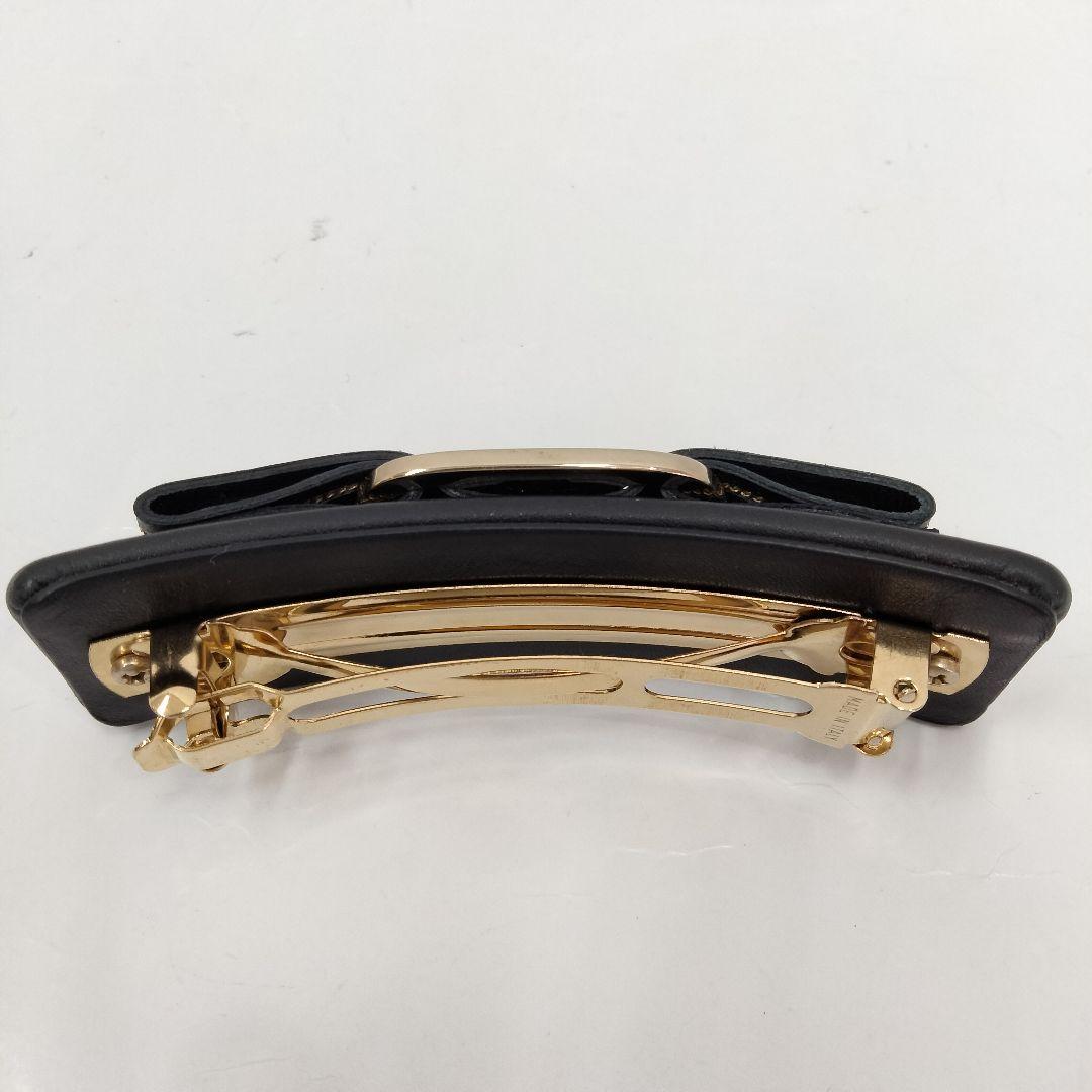 直送商品 サルヴァトーレフェラガモ RE2 未使用美品 髪留め バレッタ