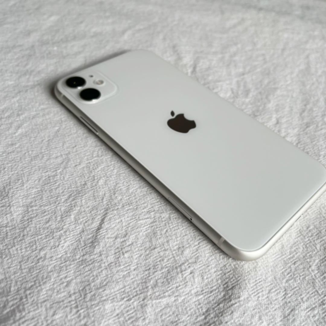 超美品】iPhone 11 ホワイト 128 GB au SIMフリー | tokaanulodgemotel