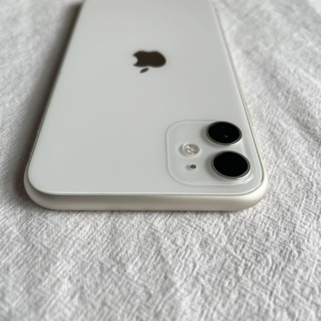 超美品】iPhone 11 ホワイト 128 GB au SIMフリー | tokaanulodgemotel
