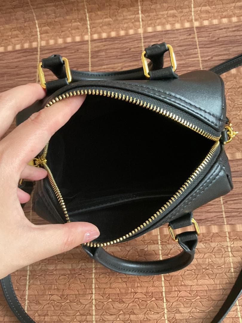 CELINEブラックショルダーバッグ