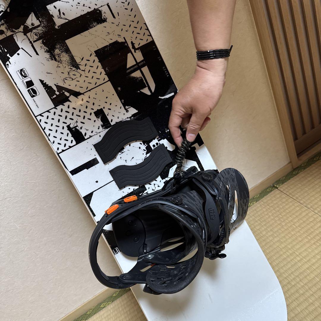 ゼロワンスノーボード　バインディング