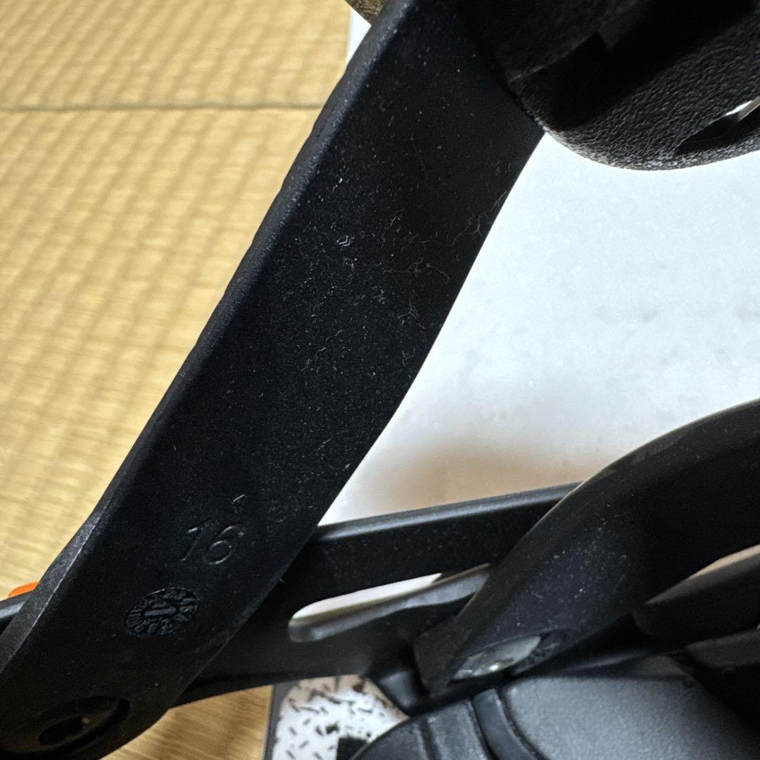 ゼロワンスノーボード　バインディング