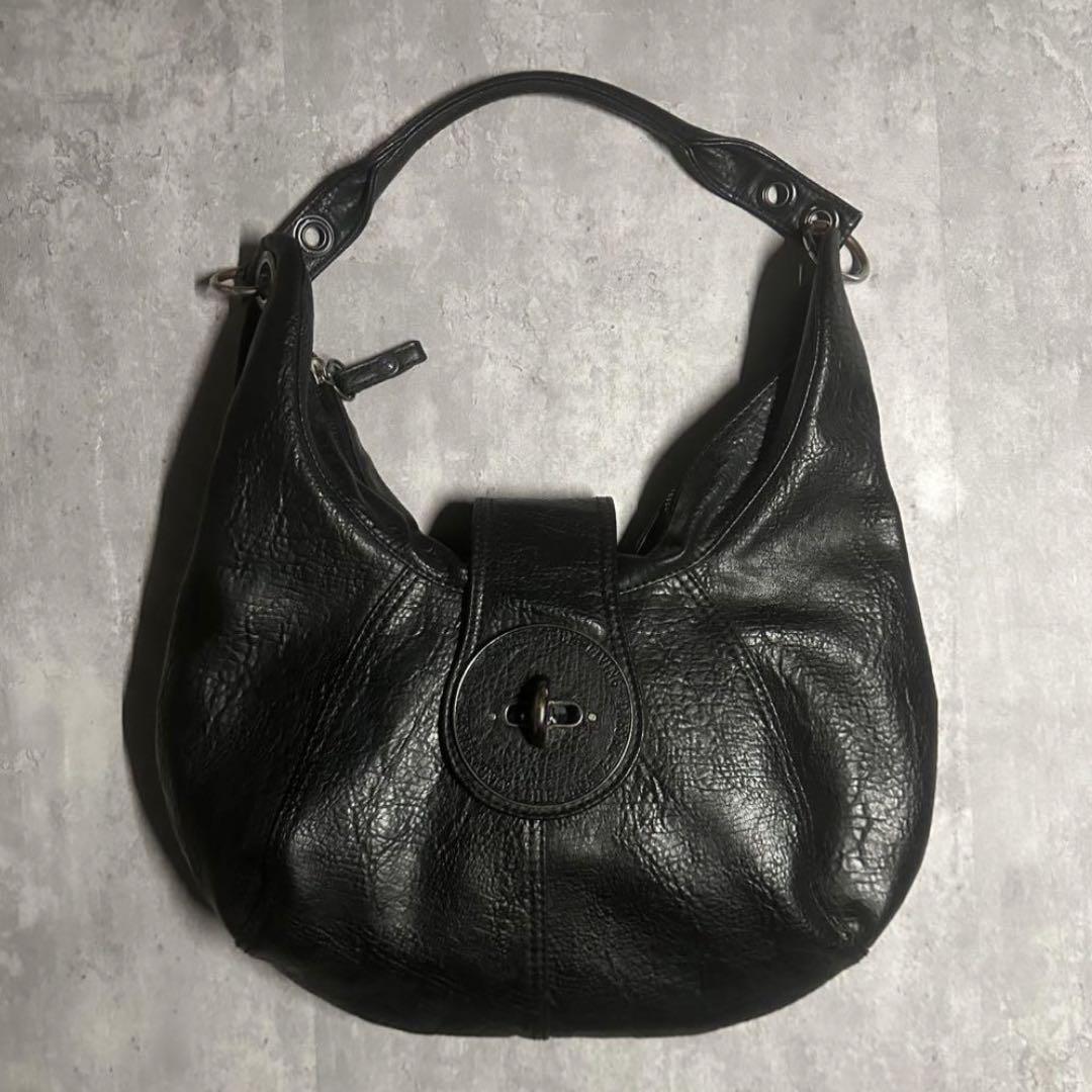 人気カラーの DIESEL Archive leather bag バッグ