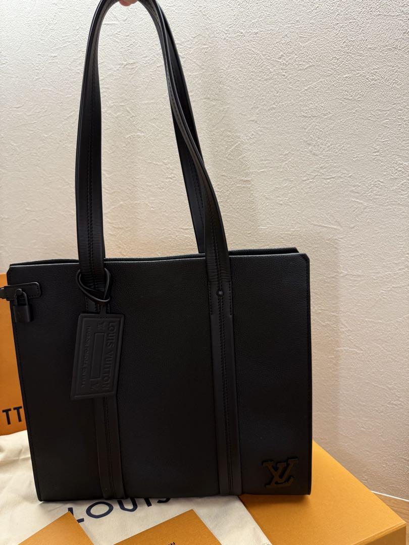 Louis Vuitton 黒 レザーバッグ　トートバッグ