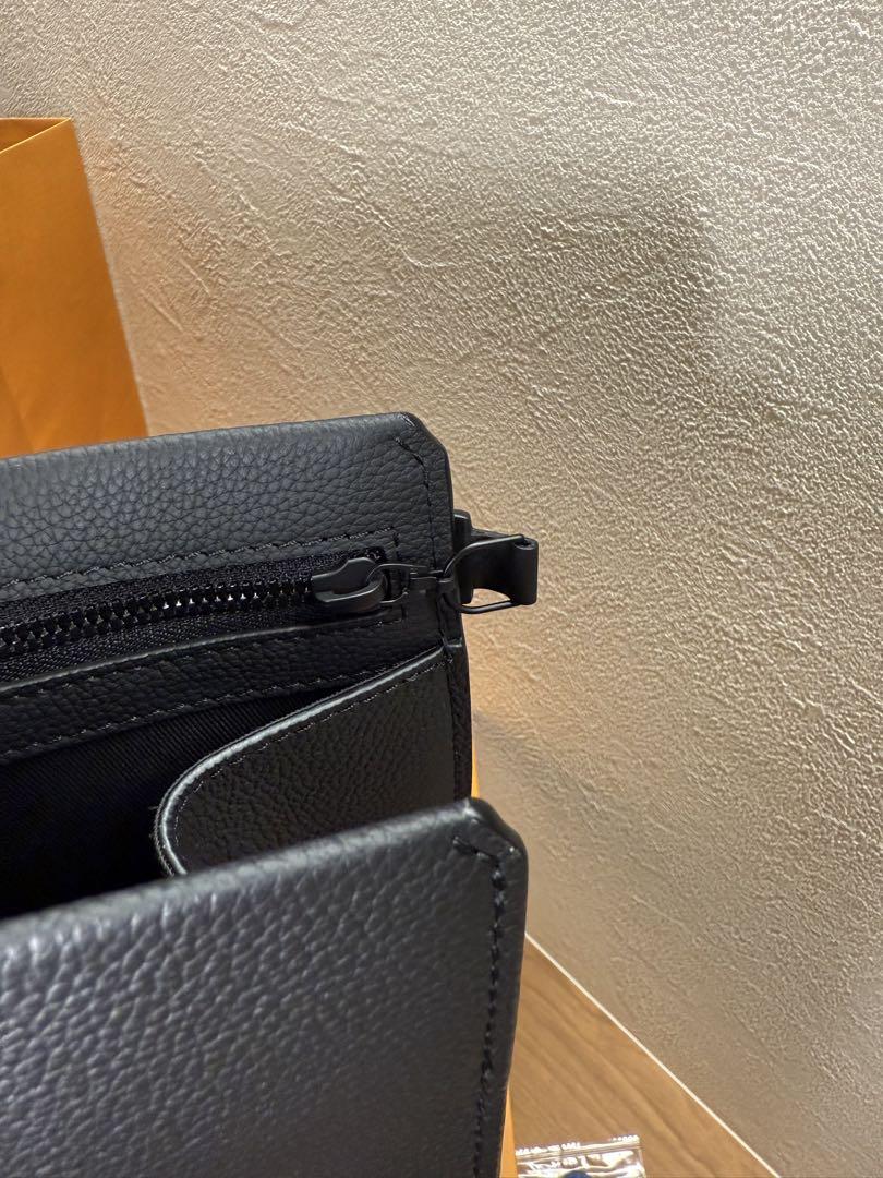 Louis Vuitton 黒 レザーバッグ　トートバッグ