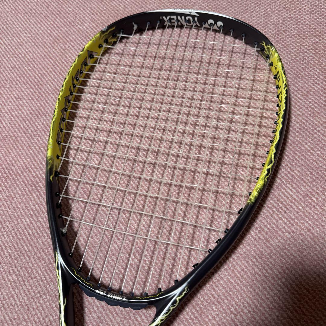 美品ヨネックス VOLTRAGE 7V ボルトレイジ 7V