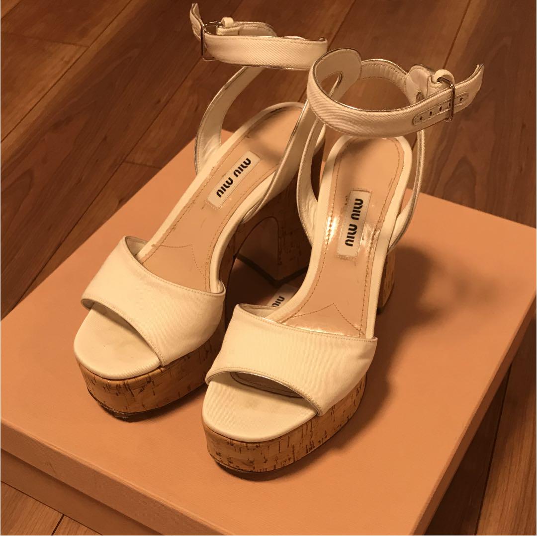 【送料込み】miu miu★SALE★サンダル お盆中セール値下げ！】サンダル MIUMIU