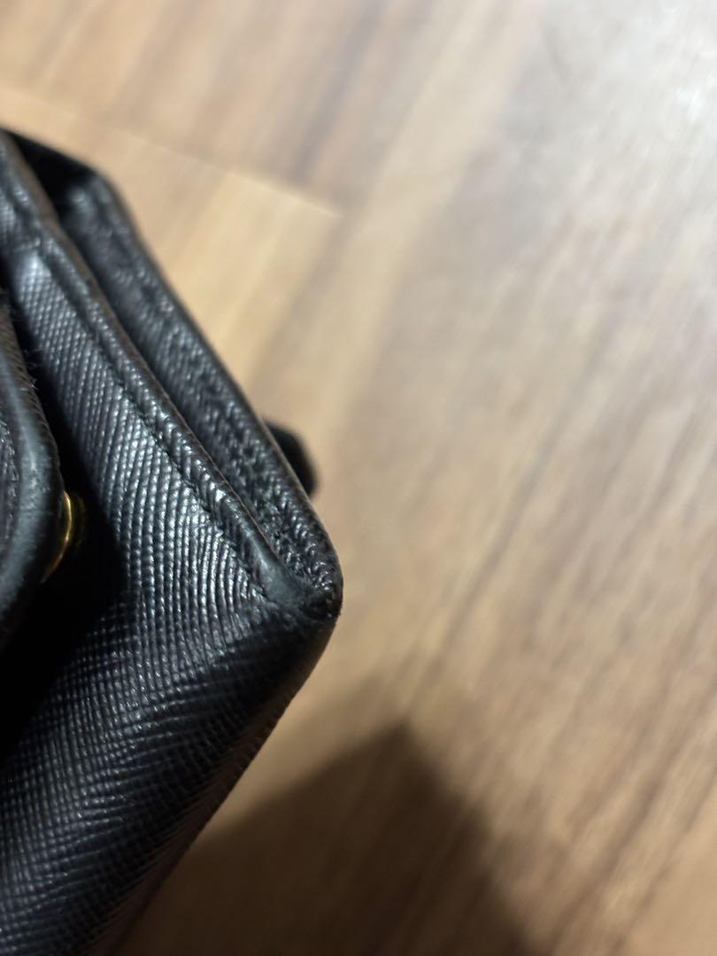 PRADA プラダ　長財布　りぼん付き　黒　ブラック