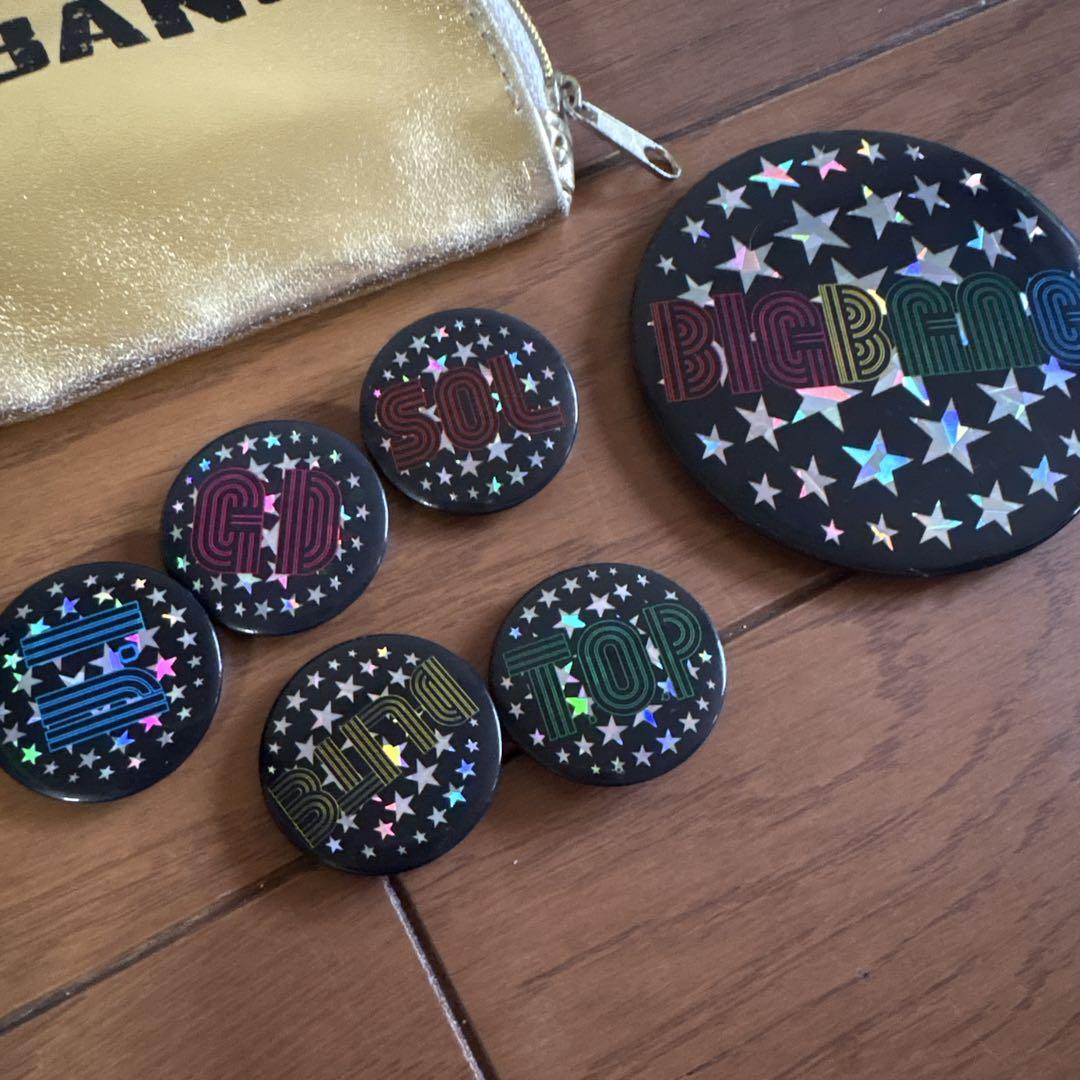 BIGBANG 缶バッジ ポーチ キーホルダーセット - メルカリ