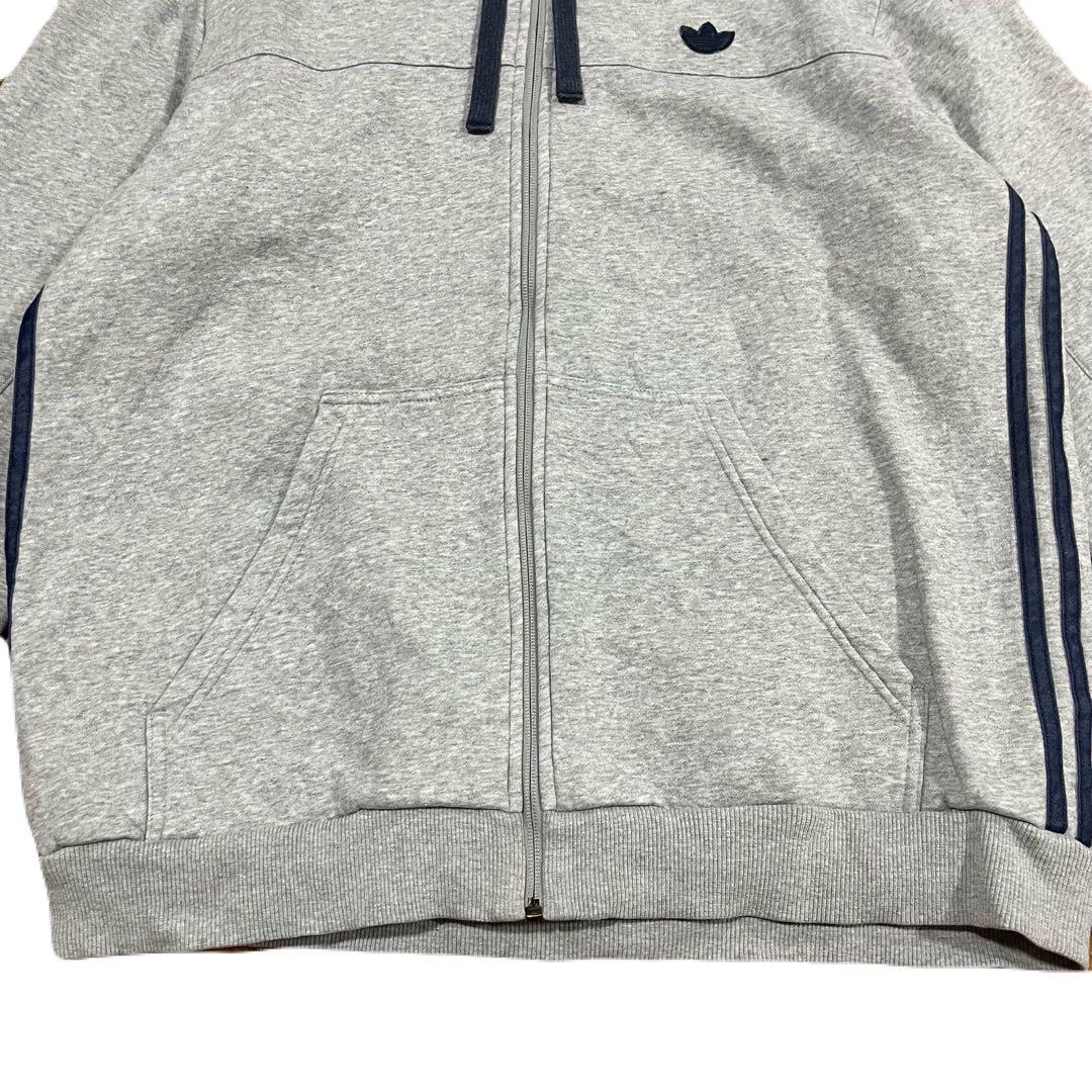 【海外輸入】adidas パーカー グレー L フード付 バックプリントあり